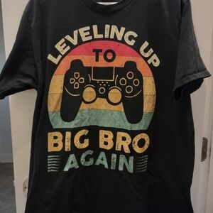 Men's graphic tee xlarge